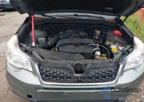 2014 Subaru Forester 2.5I z USA, uszkodzony, nr VIN JF2SJAAC2EH541162